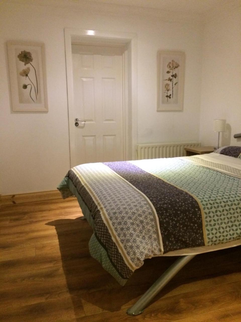 Donegal Town Independent Hostel Bagian luar foto