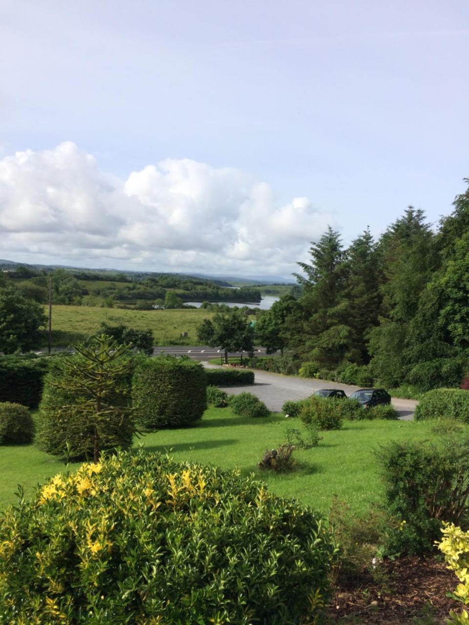Donegal Town Independent Hostel Bagian luar foto